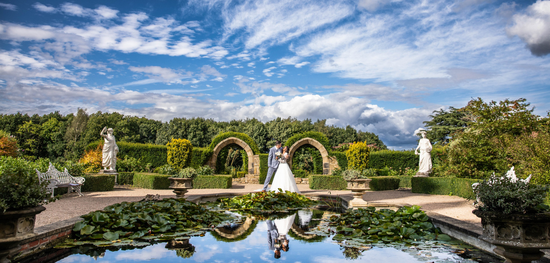 Reflecting pond - Peter Rollings Photography, weddings, family portraits, studio and professional